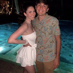 Meet your Posher, Caroline